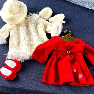 Vintage - 2003 American Girl of Today - Radiant
Rhinestones holiday Outfit